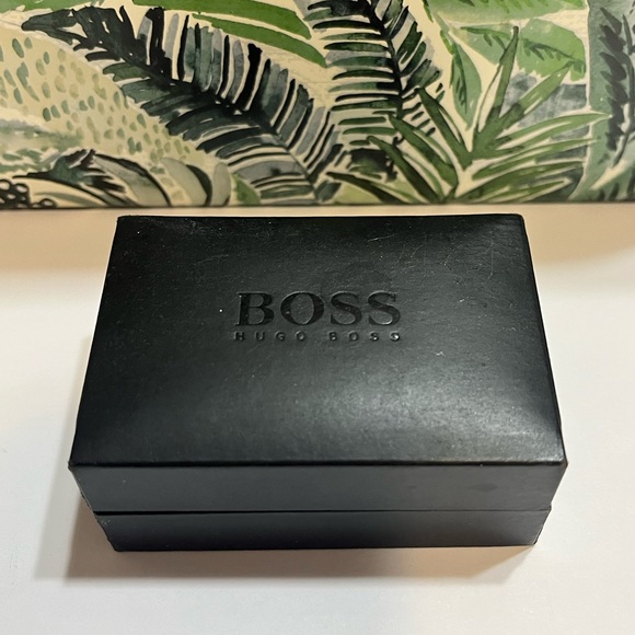 Hugo Boss Cuff Links - Picture 2 of 4